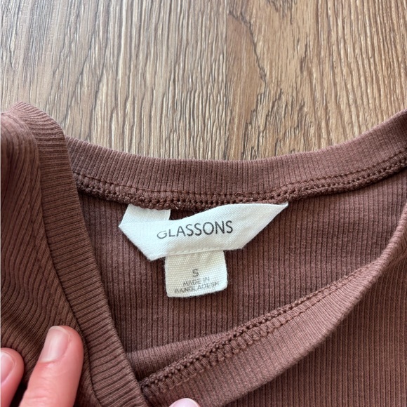 Glassons Chocolate Ribbed Tank Top - Picture 2 of 3